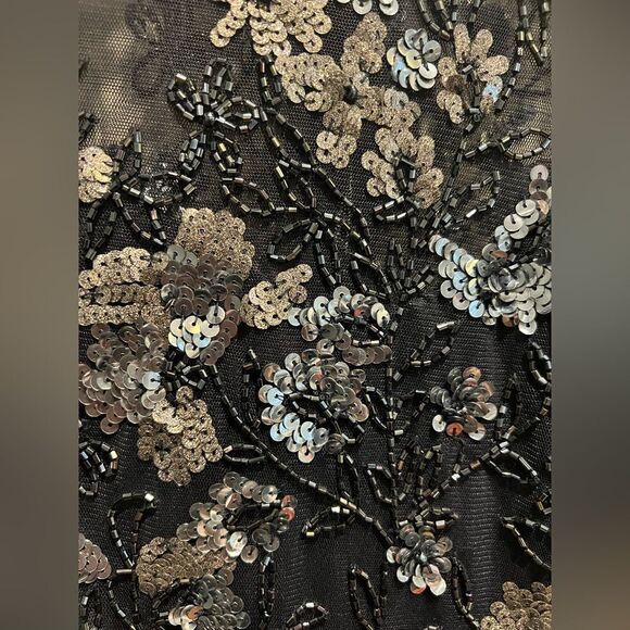 ADRIANNA PAPELL LONG SLEEVE NAVY BLUE BEADED MESH GOWN IN SIZE 8 - Picture 9 of 11